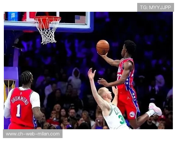 76人内线强攻频繁压迫对方篮筐